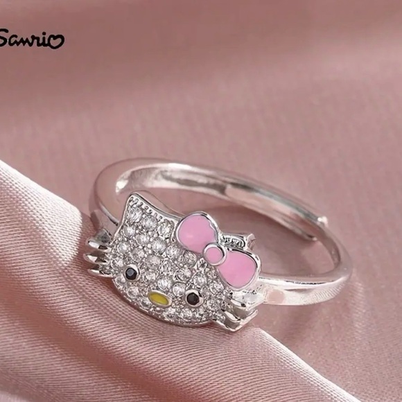 Exquisite Officially Licensed Hello Kitty Adjustable Ring - Picture 3 of 5